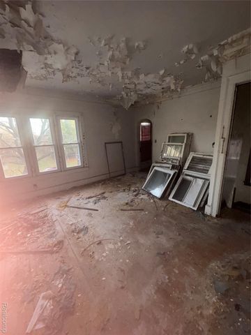 3230 FULLERTON Street, Detroit, MI 48238