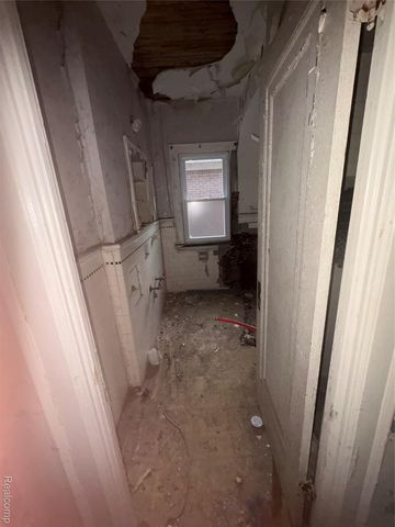 3230 FULLERTON Street, Detroit, MI 48238