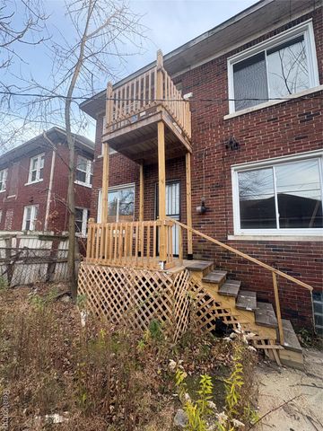 3230 FULLERTON Street, Detroit, MI 48238
