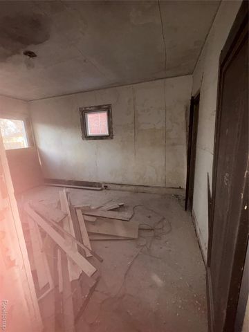 3230 FULLERTON Street, Detroit, MI 48238