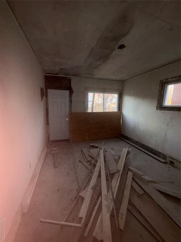 3230 FULLERTON Street, Detroit, MI 48238