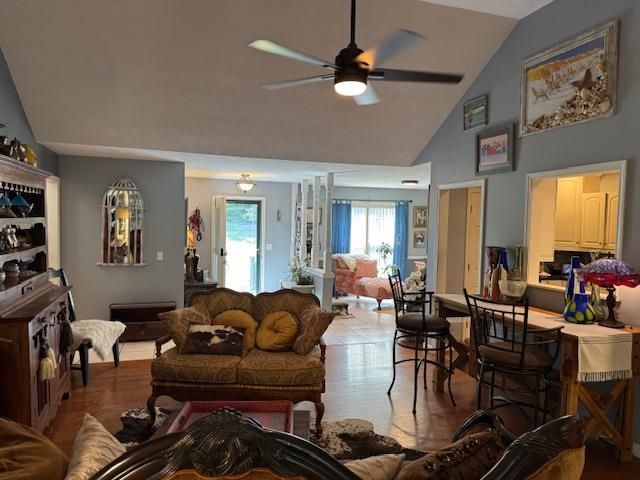 66 WOODRUN DR, Middleton, TN 38052