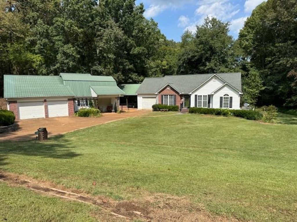 66 WOODRUN DR, Middleton, TN 38052