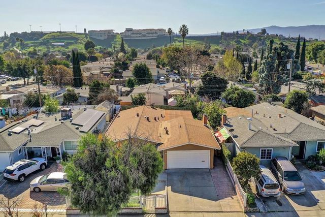 404 El Cajon Drive, San Jose, CA 95111