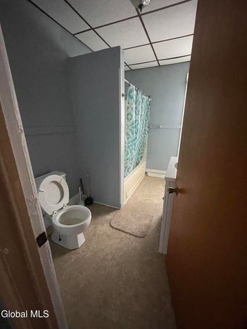 200 Saratoga Avenue, Mechanicville, NY 12118