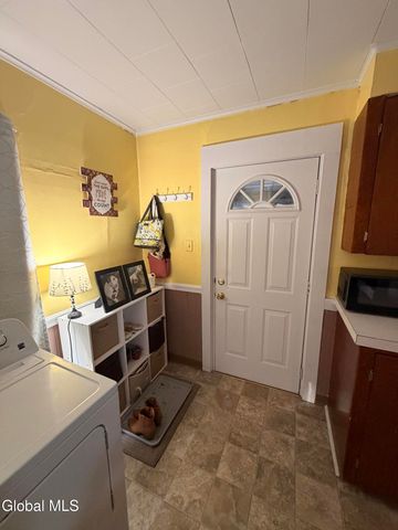 200 Saratoga Avenue, Mechanicville, NY 12118