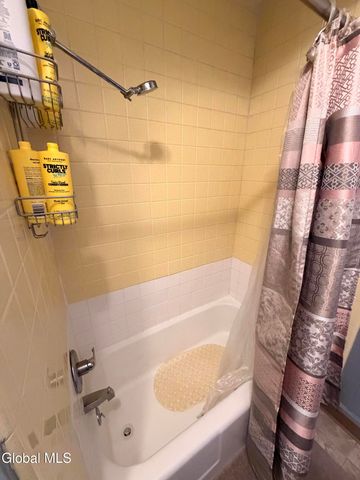 200 Saratoga Avenue, Mechanicville, NY 12118