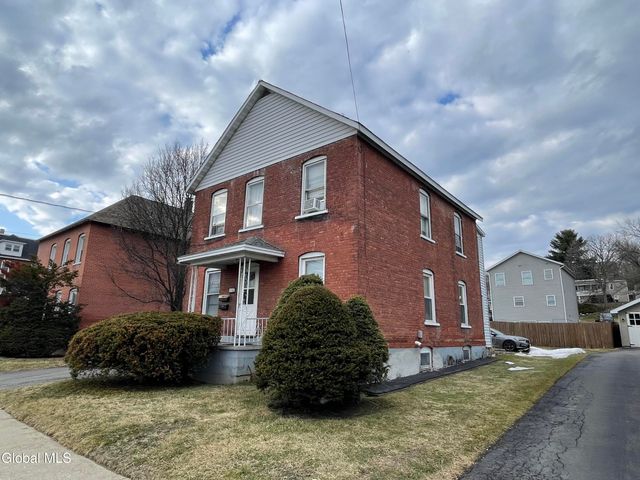 200 Saratoga Avenue, Mechanicville, NY 12118