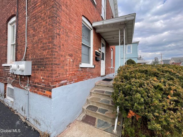 200 Saratoga Avenue, Mechanicville, NY 12118