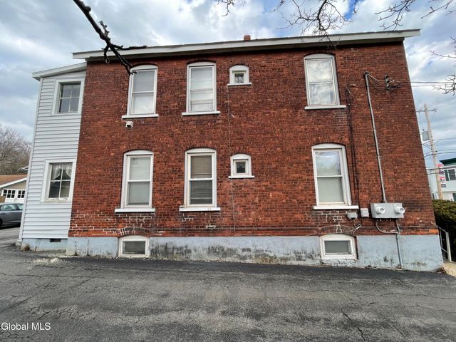200 Saratoga Avenue, Mechanicville, NY 12118