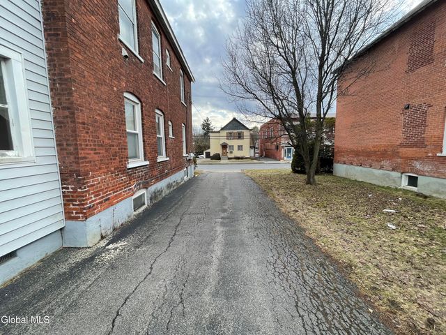 200 Saratoga Avenue, Mechanicville, NY 12118