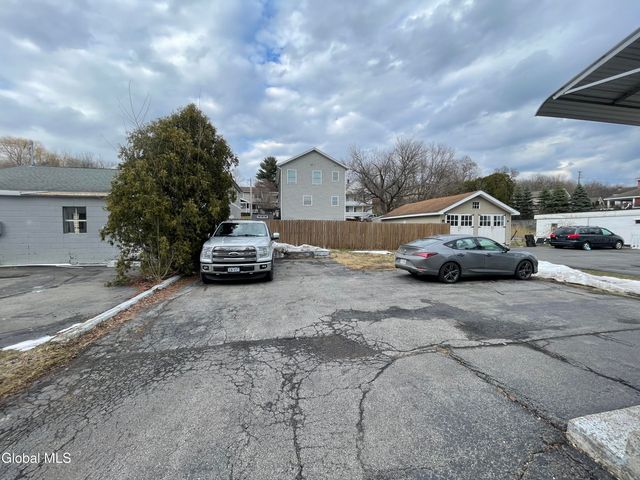 200 Saratoga Avenue, Mechanicville, NY 12118