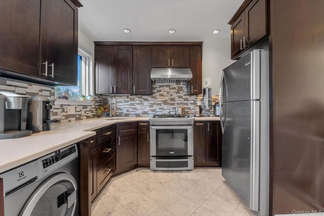 69-27 218 Street Upper, Bayside, NY 11364