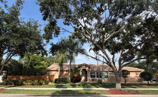 16525 Sapphire Street, Weston, FL 33331