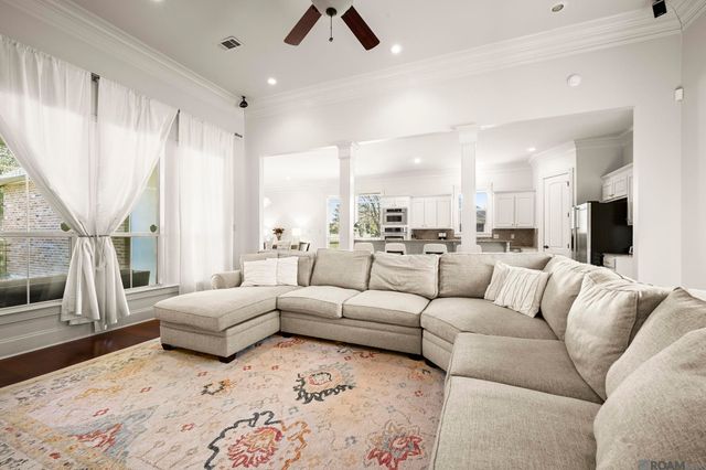 59270 Island Dr, Plaquemine, LA 70764