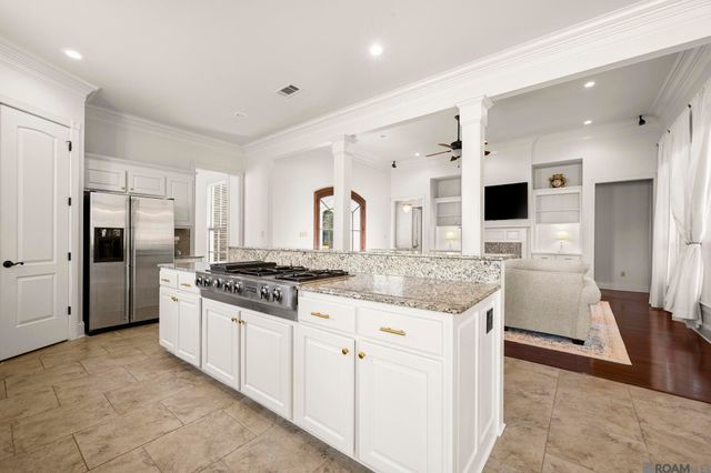 59270 Island Dr, Plaquemine, LA 70764