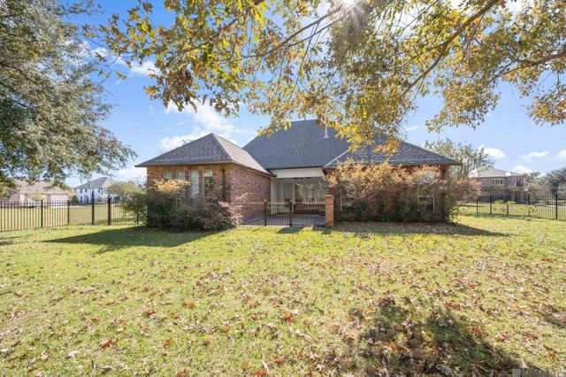 59270 Island Dr, Plaquemine, LA 70764