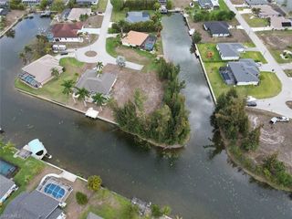 507 SW 7th TER, Cape Coral, FL 33991