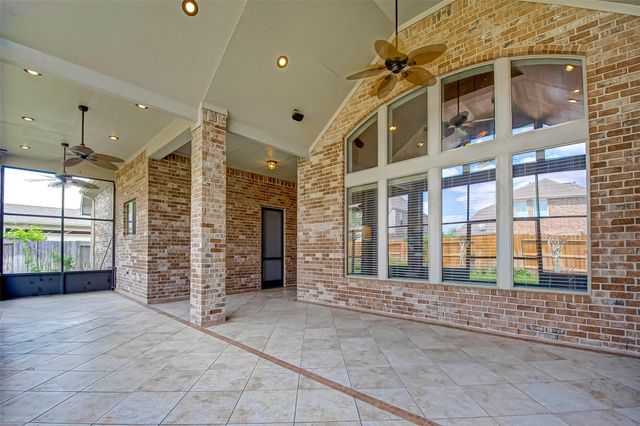 12413 Page Crest Lane, Pearland, TX 77584