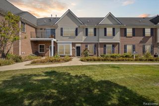 1014 Shiawassee Circle, Howell, MI 48843