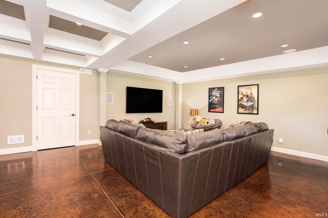 30351 Deer Pointe, Granger, IN 46530