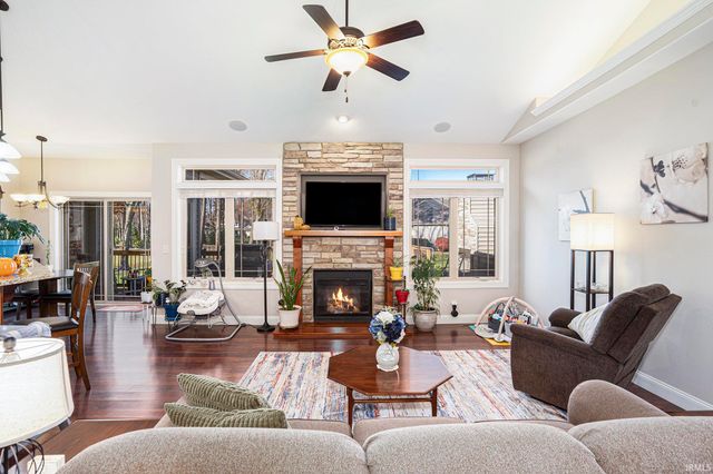 30351 Deer Pointe, Granger, IN 46530