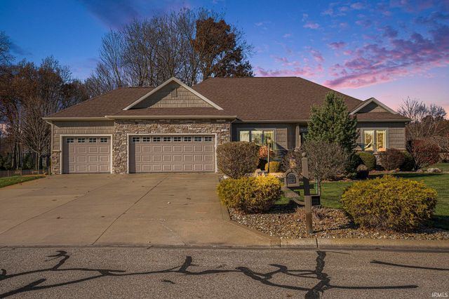 30351 Deer Pointe, Granger, IN 46530