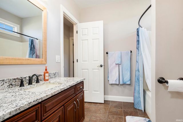 30351 Deer Pointe, Granger, IN 46530