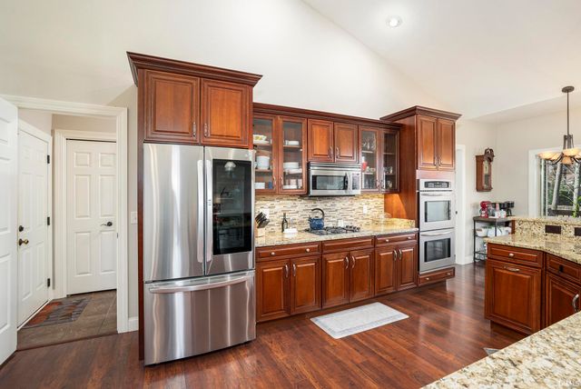 30351 Deer Pointe, Granger, IN 46530