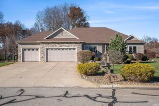 30351 Deer Pointe, Granger, IN 46530