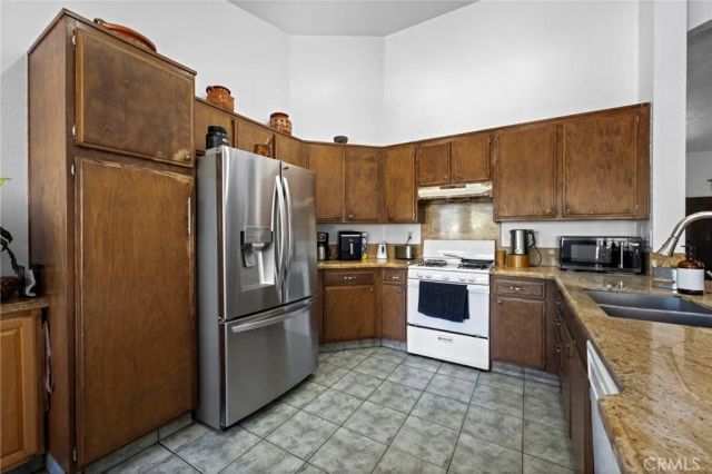 11928 Caballero, Fontana, CA 92337