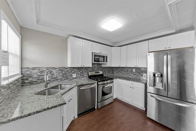 313 W Avenue G, Garland, TX 75040