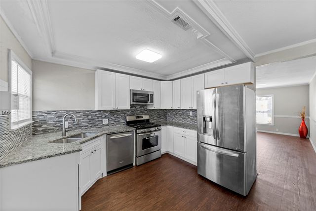 313 W Avenue G, Garland, TX 75040