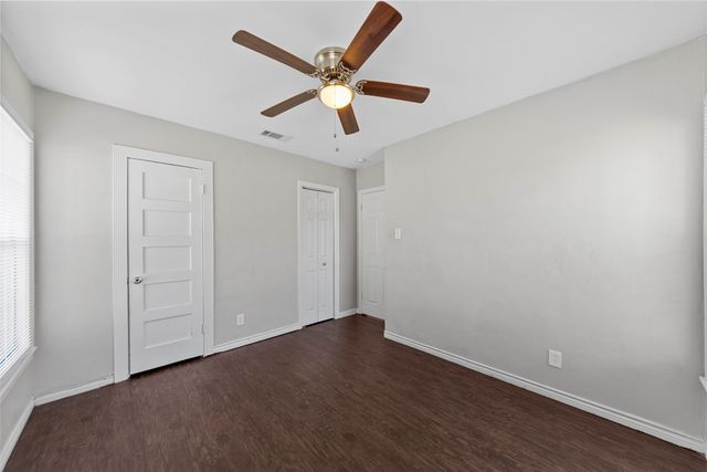 313 W Avenue G, Garland, TX 75040