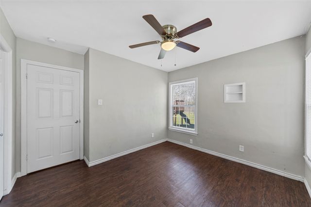 313 W Avenue G, Garland, TX 75040