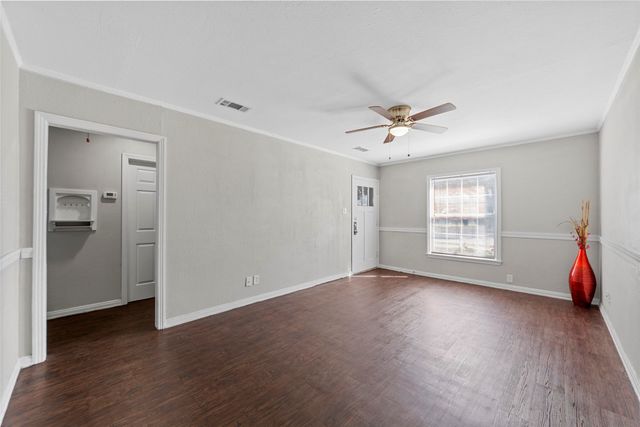 313 W Avenue G, Garland, TX 75040