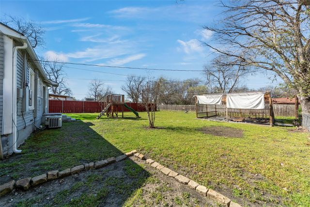313 W Avenue G, Garland, TX 75040