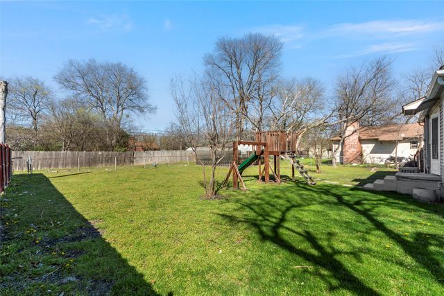 313 W Avenue G, Garland, TX 75040