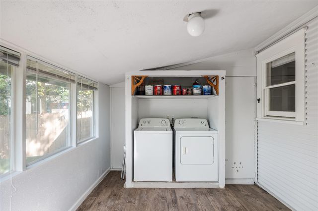 2102 Brackenridge ST, Austin, TX 78704