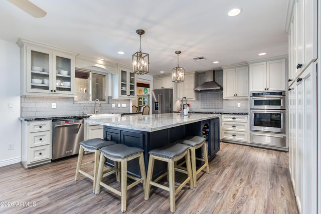 925 E WALTANN Lane, Phoenix, AZ 85022