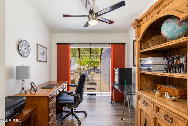 925 E WALTANN Lane, Phoenix, AZ 85022