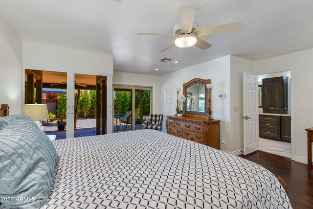 925 E WALTANN Lane, Phoenix, AZ 85022