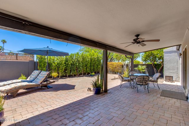 925 E WALTANN Lane, Phoenix, AZ 85022