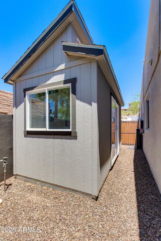 925 E WALTANN Lane, Phoenix, AZ 85022