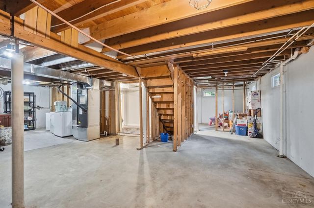 5223 Chateau Way, Fairfield, OH 45014
