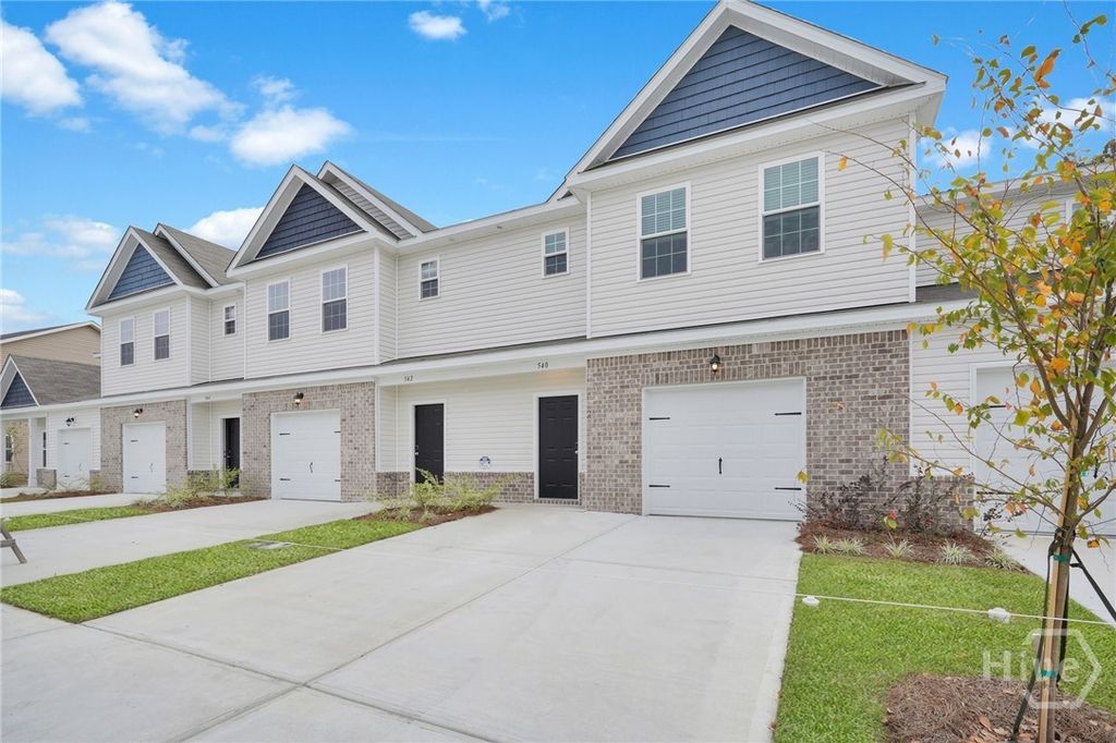 462 Governor Treutlen Circle, Pooler, GA 31322