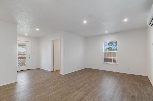 1511 Arrowhead TRL, Kingsland, TX 78639