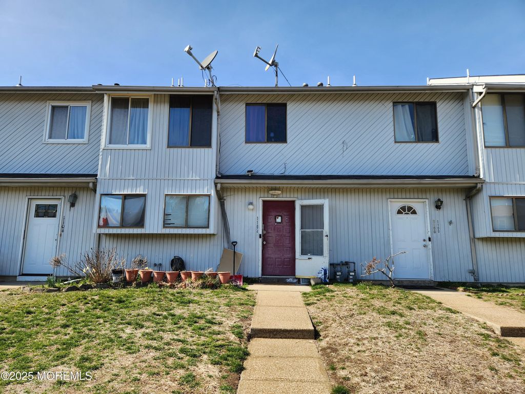 1102 Sawmill Road, 99, Brick, NJ 08724