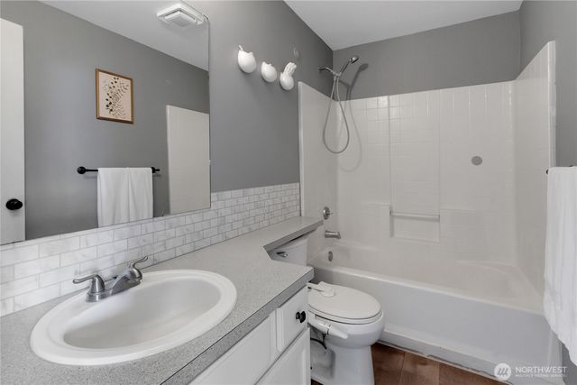 19931 14th Avenue E, Spanaway, WA 98387