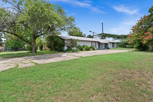 2712 Saint Edwards CIR B, Austin, TX 78704
